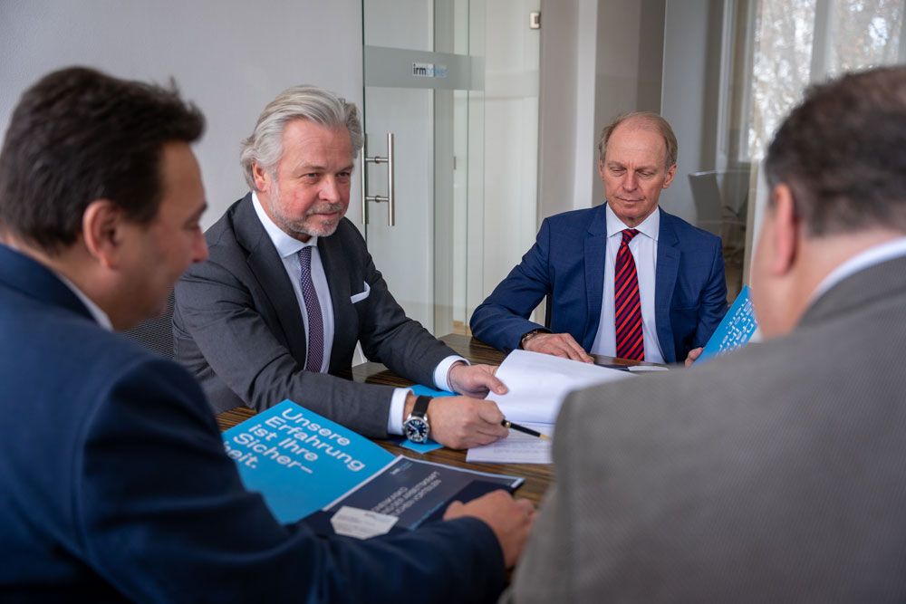 Our new cooperation partners are specialists in insurance: IRM Broker